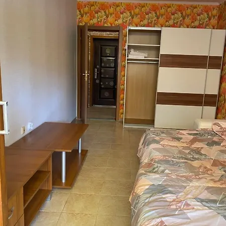Апартаментна 2 Мин От Плажа Apartman